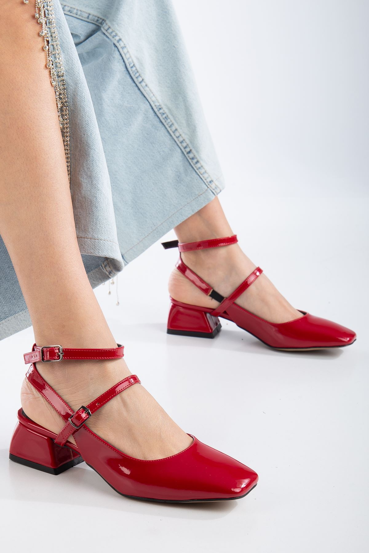 Grant Küt Burun  Topuklu Rugan    Ayakkabı Kırmızı
