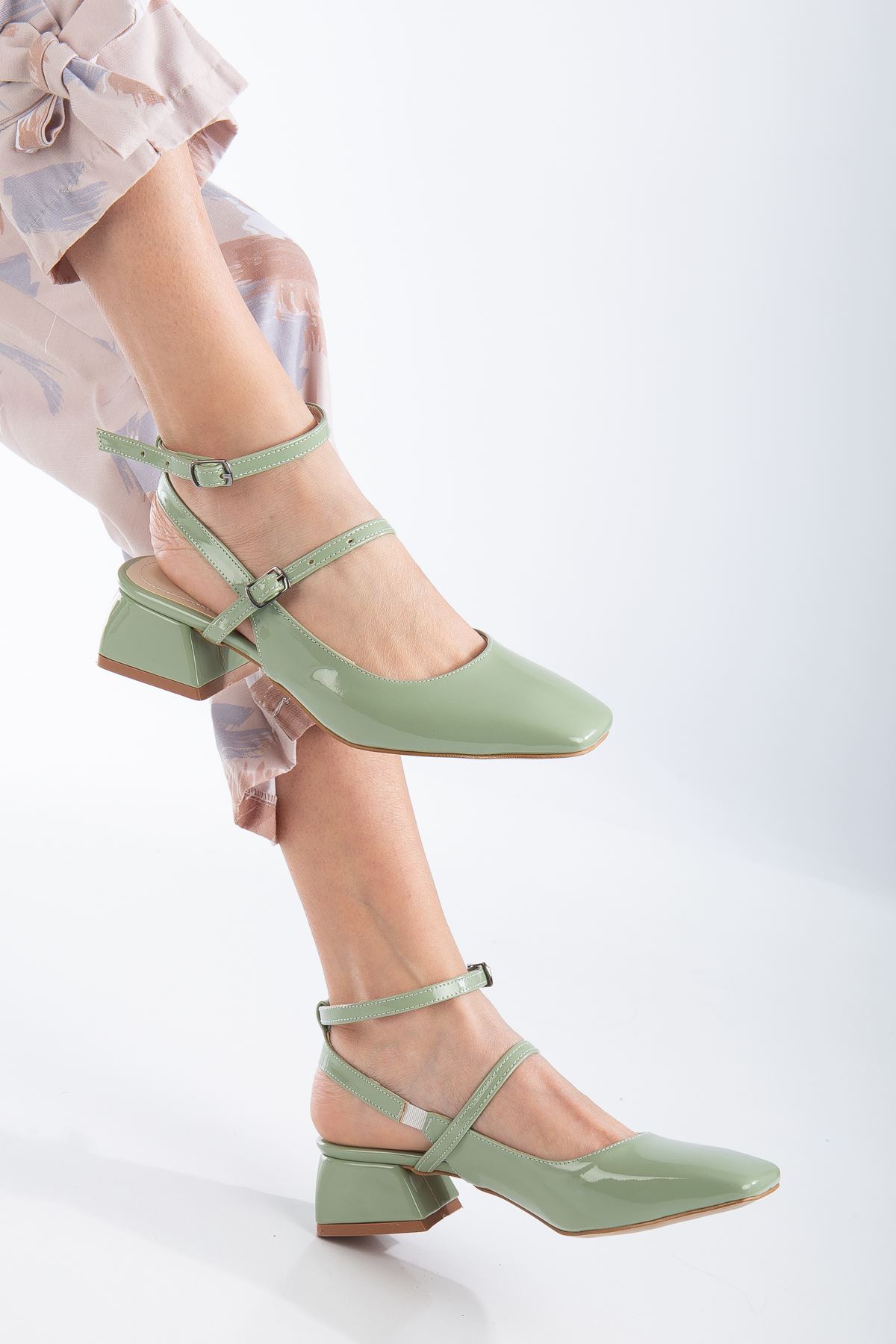 Grant Küt Burun  Topuklu Rugan    Ayakkabı Yeşil